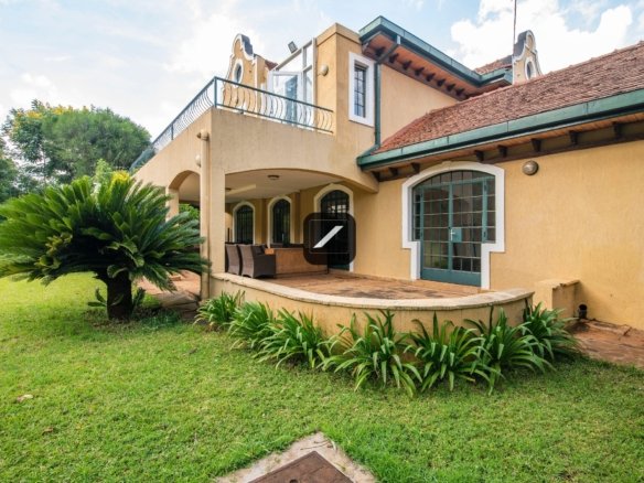 5 Bedroom Villa With En Suite For Sale In Runda