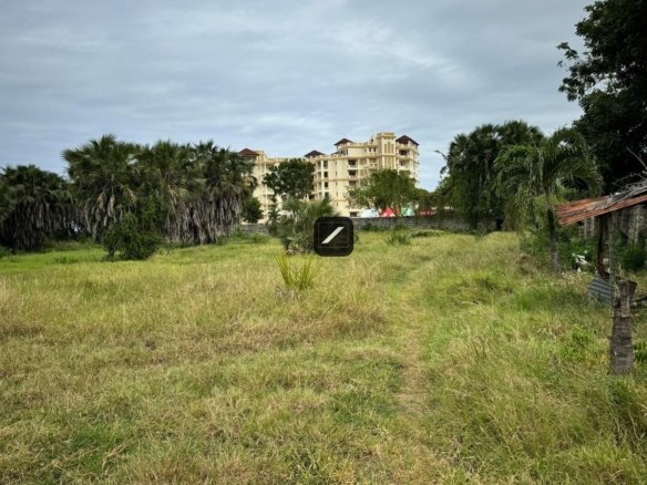 Land For Sale In Nyali