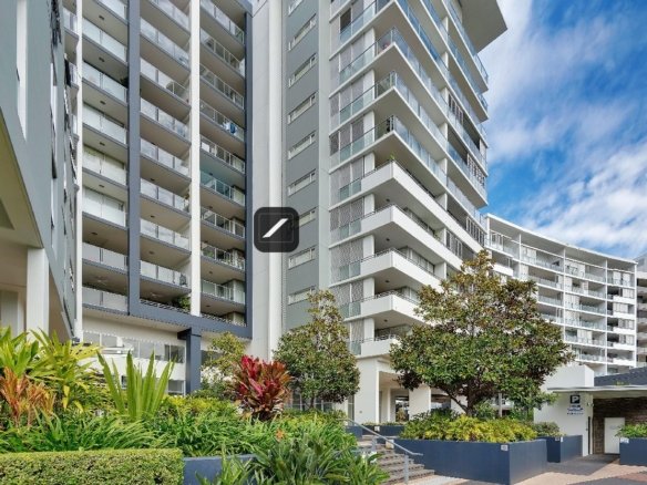 5 Bedroom Apartment for sale in Parklands