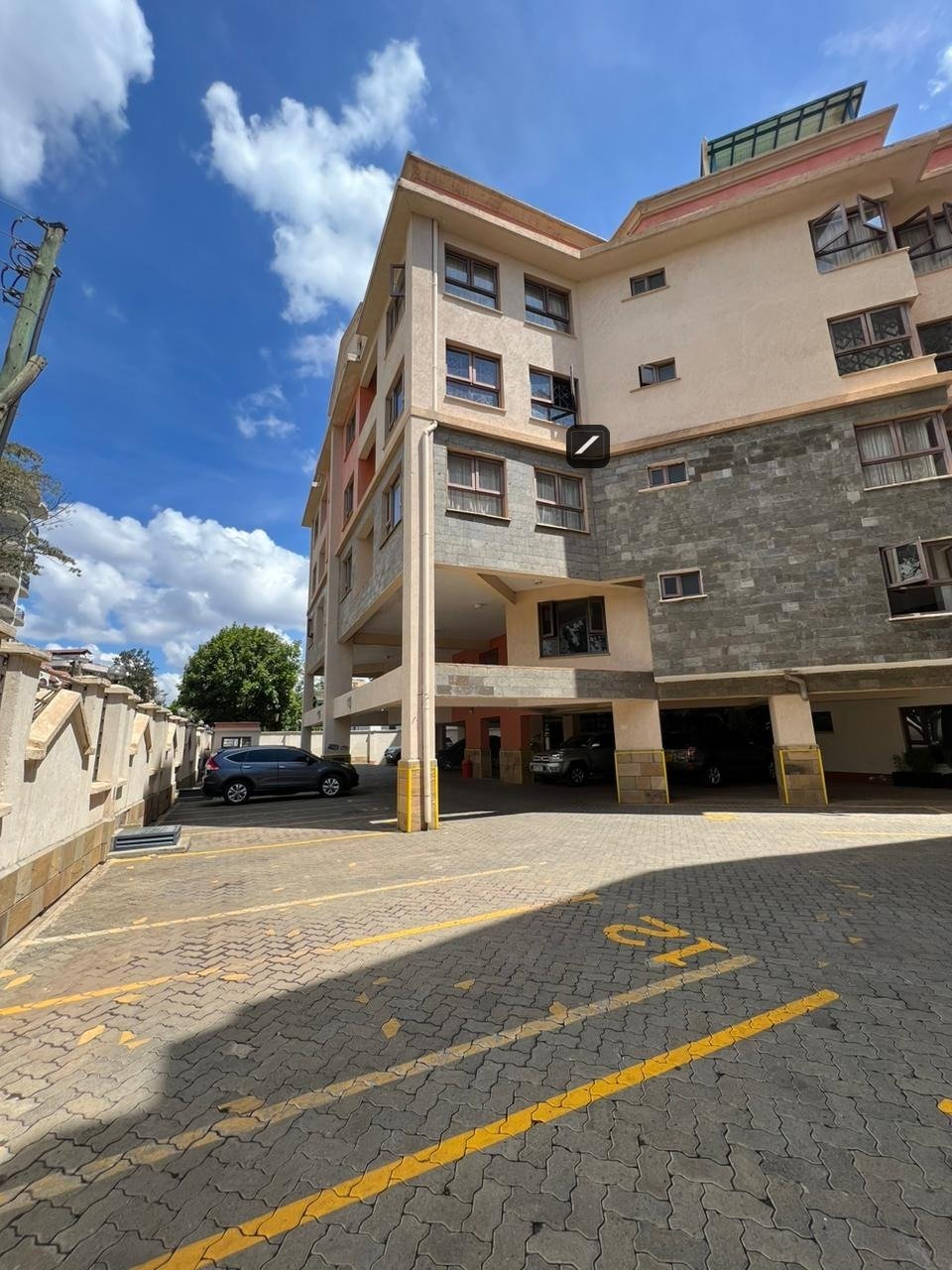 WhatsApp-Image-2023-10-19-at-09.21.47 (1) 2 Bedroom plus DSQ Apartment for sale in Kileleshwa
