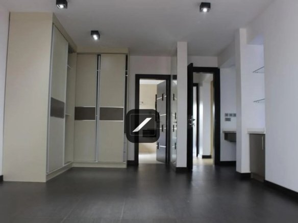 3 Bedroom Apartment for sale at Riverside