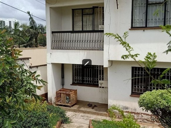 3 Bedroom Villa with En Suite For Sale In Ngong Road