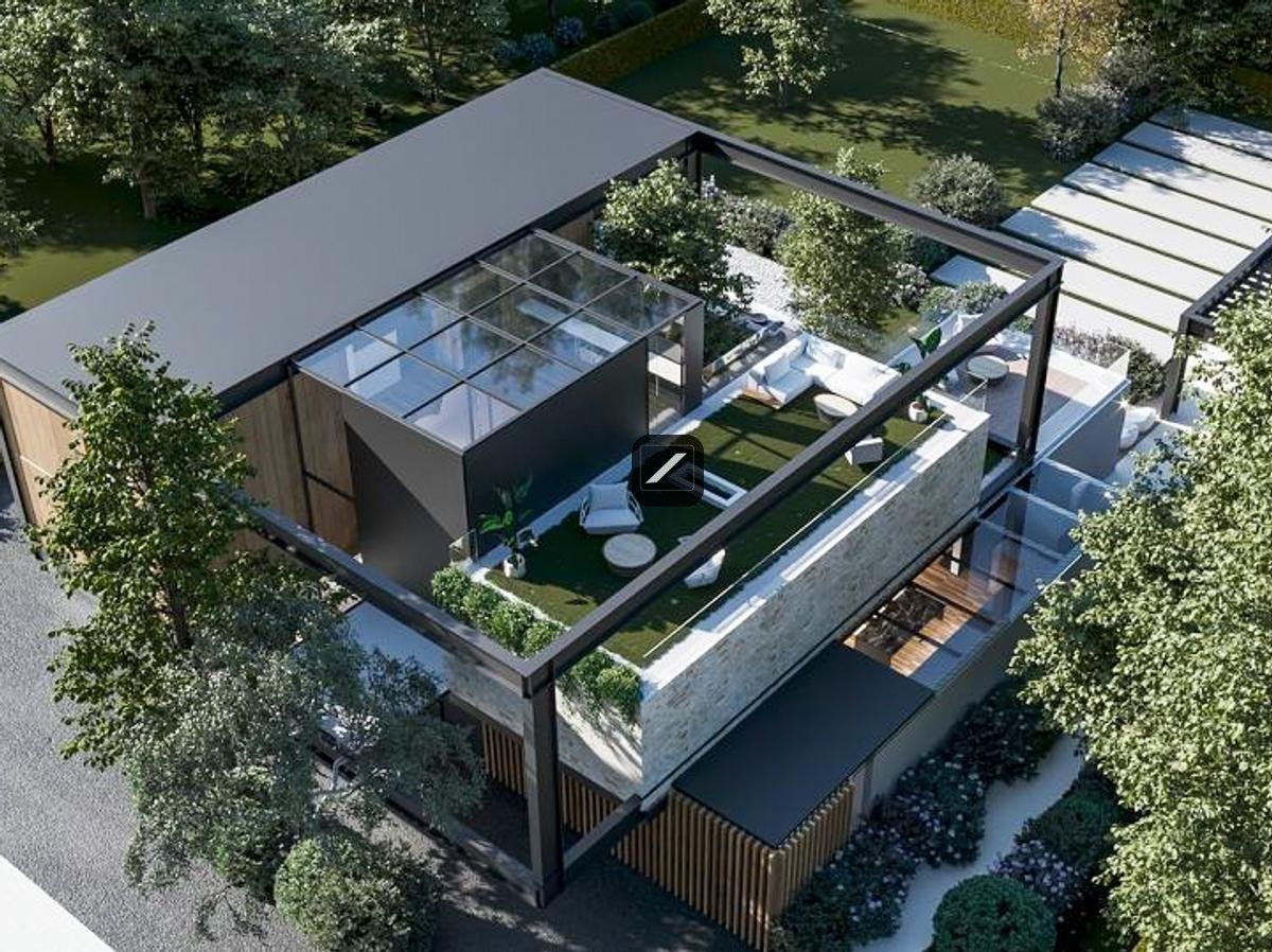5 Bedroom House For Sale in Karen