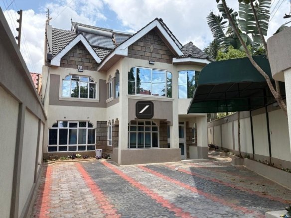 4 Bedroom Townhouse For Sale In Membley