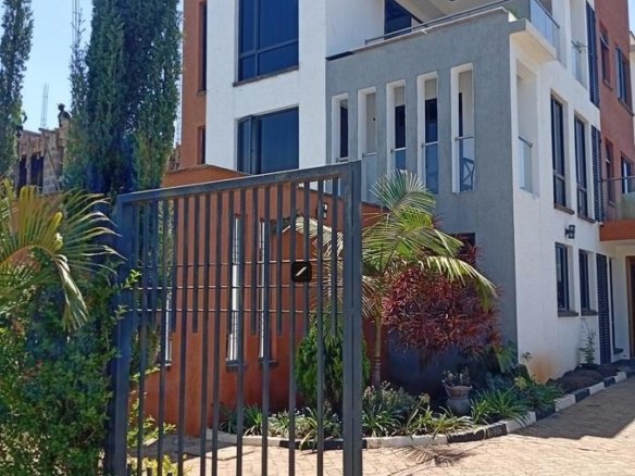 4 Bedroom Villa For Sale in Membley