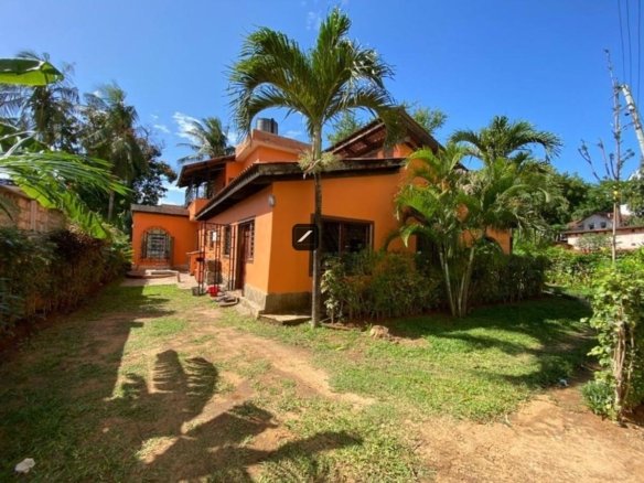 6 Bedroom Villa For Sale in Posta, Mtwapa