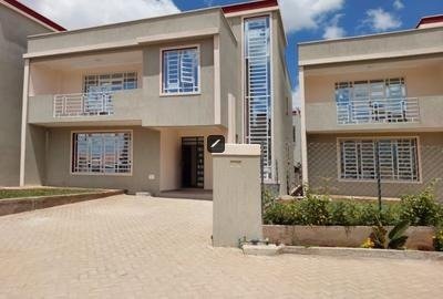 4 Bedroom Villa For Sale in Kitengela