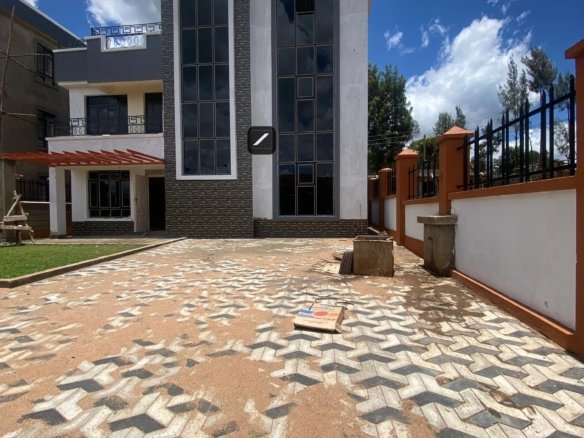 Five Bedroom Plus 2 DSQ Villa For Sale in Kamiti