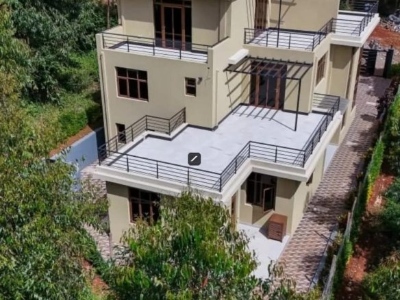 4 Bedroom Villa For Sale in Kiambu Road