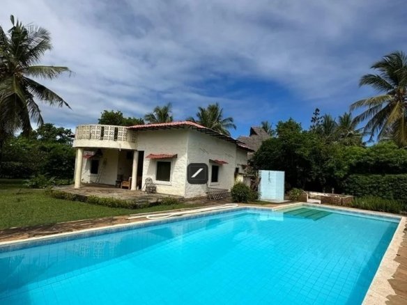 Three Bedroom Villa For Sale in Diani
