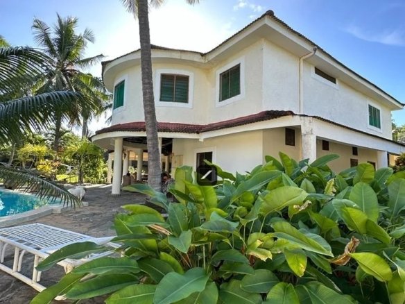 Three Bedroom Villa For Sale in Diani