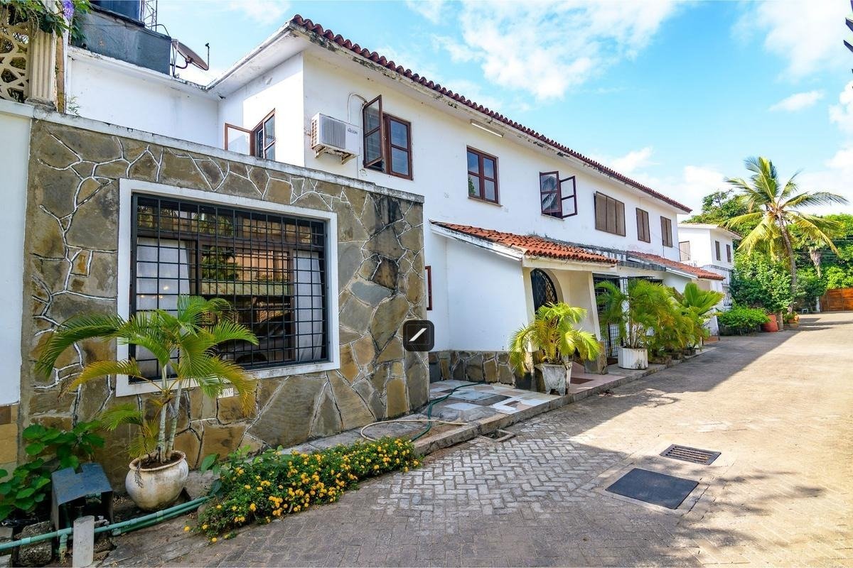 4 Bedroom Villa For Sale in Syokimau