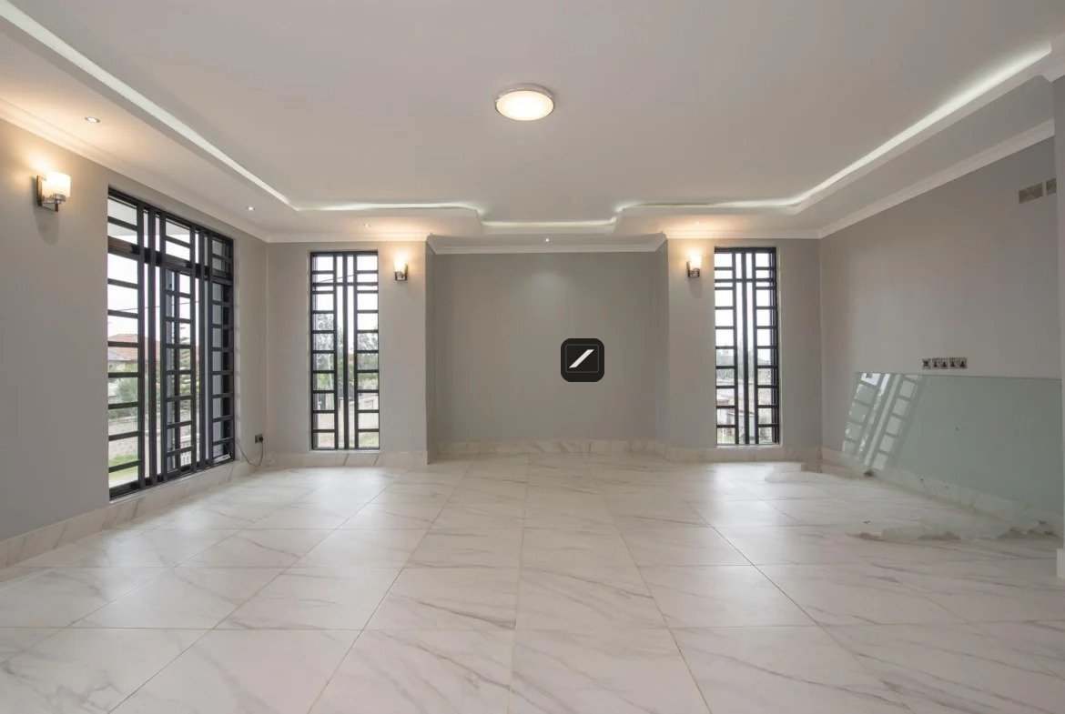 Six Bedroom Plus DSQ Villa For Sale in Syokimau