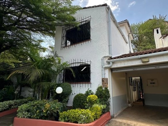 Four Bedroom with DSQ Villa for Sale in Kilimani
