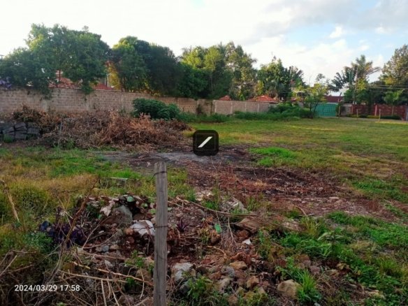 0.5 Acre Land For Sale in Safari Park
