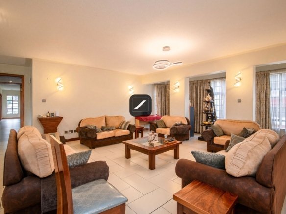 4 Bedroom Apartment For Sale in General Mathenge