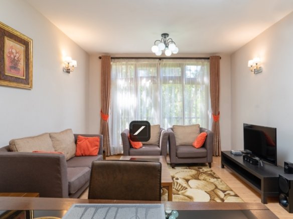 1 Bedroom Apartment For Sale in School Lane